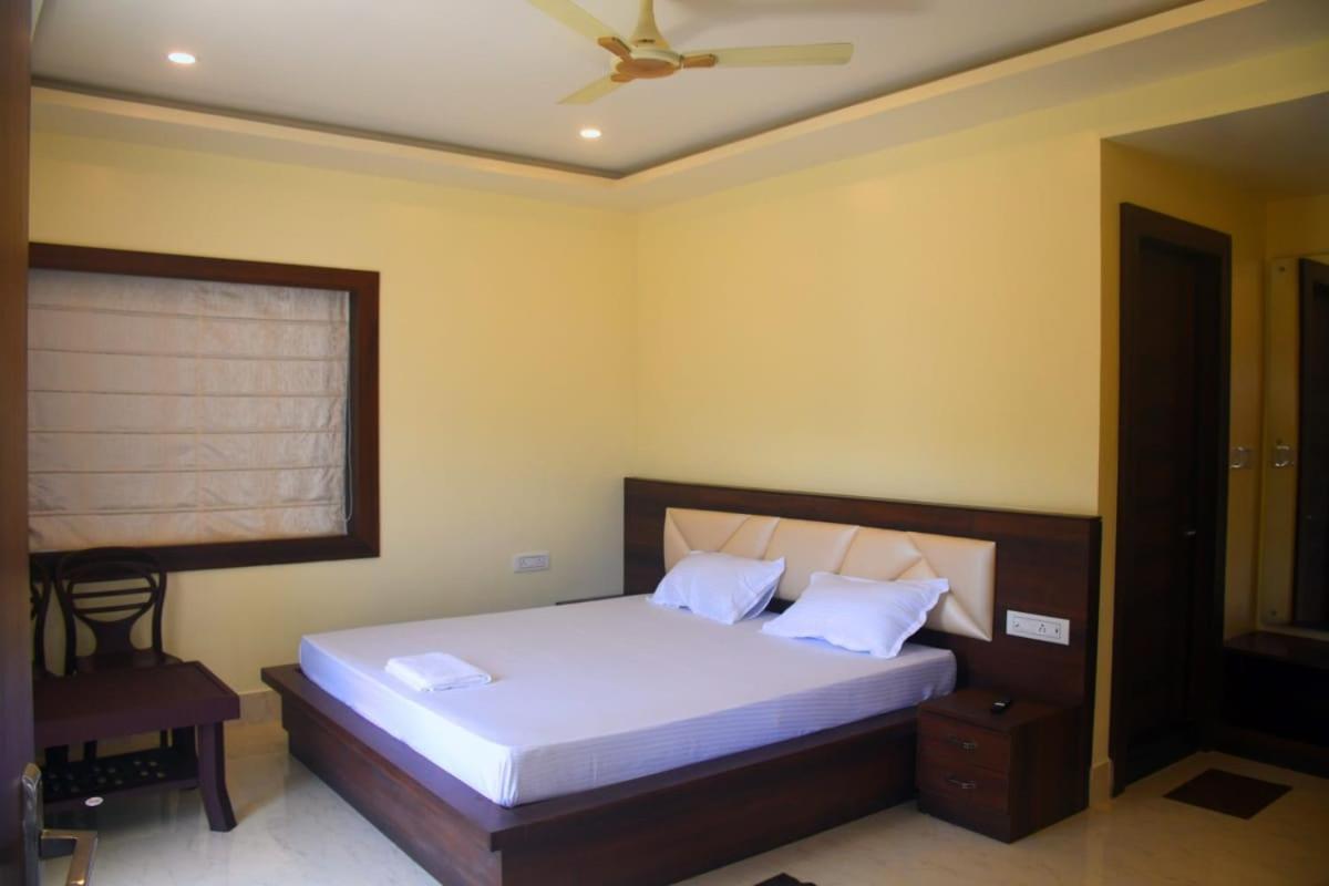 Prince Palace Jhargram Exterior photo