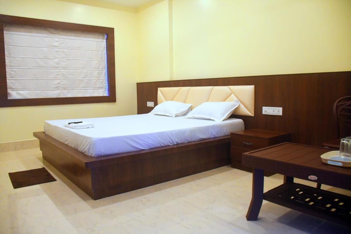Prince Palace Jhargram Exterior photo